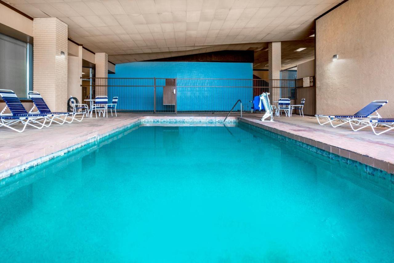 Days Inn & Suites By Wyndham Clovis Buitenkant foto