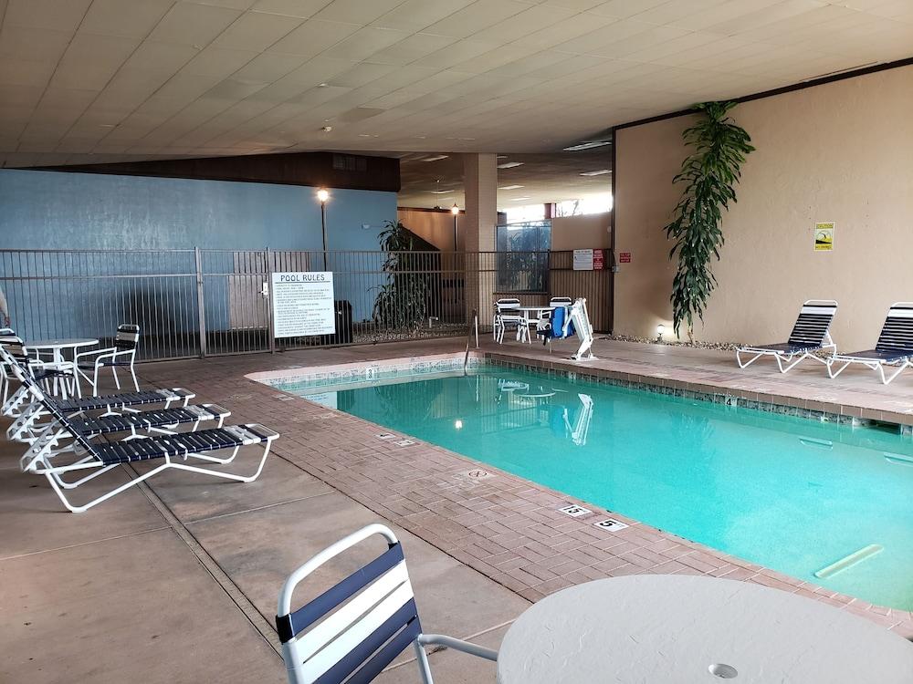Days Inn & Suites By Wyndham Clovis Buitenkant foto