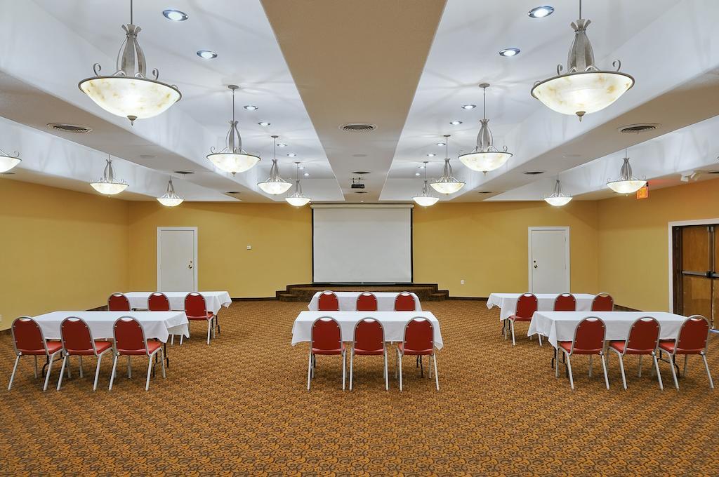 Days Inn & Suites By Wyndham Clovis Faciliteiten foto